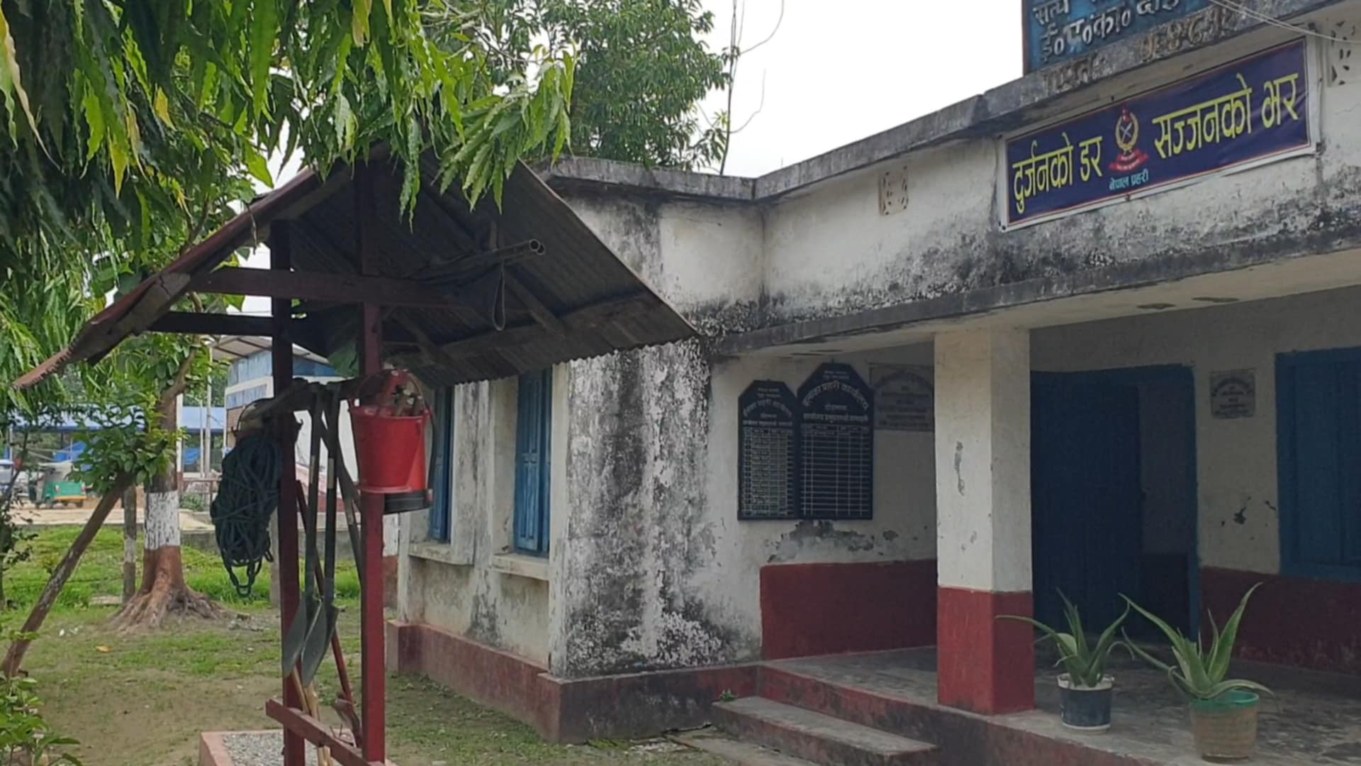 जसले सुरक्षा दिन्छ, ऊ आफैं असुरक्षित — रंगेली दोहमनाको जिर्ण प्रहरी भवनको कथा