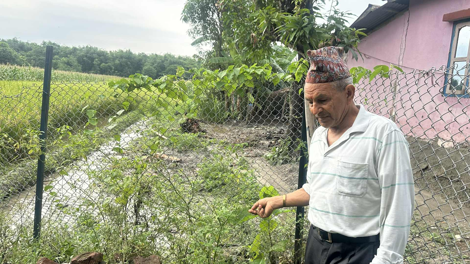 तीन कट्ठा भन्दा बढी जग्गा हड्पेको भन्दै न्याय दिलाइदिन माग