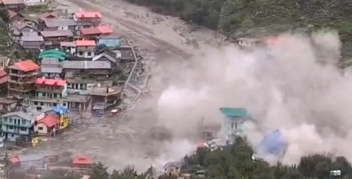 उत्तराखण्डमा गएको भीषण बाढीमा परेका नेपालीहरूमध्ये १३ जनाको सकुशल उद्धार