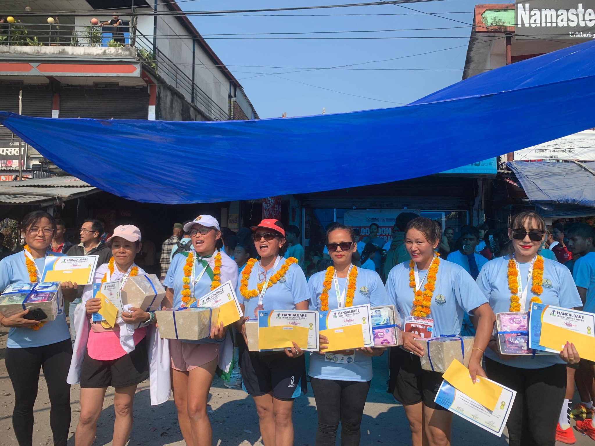 प्रथम मंगलबारे क्रस कन्ट्री रन खुल्लातर्फको उपाधि तेन्जीन सेर्पा र पुष्पा शेर्मालाई