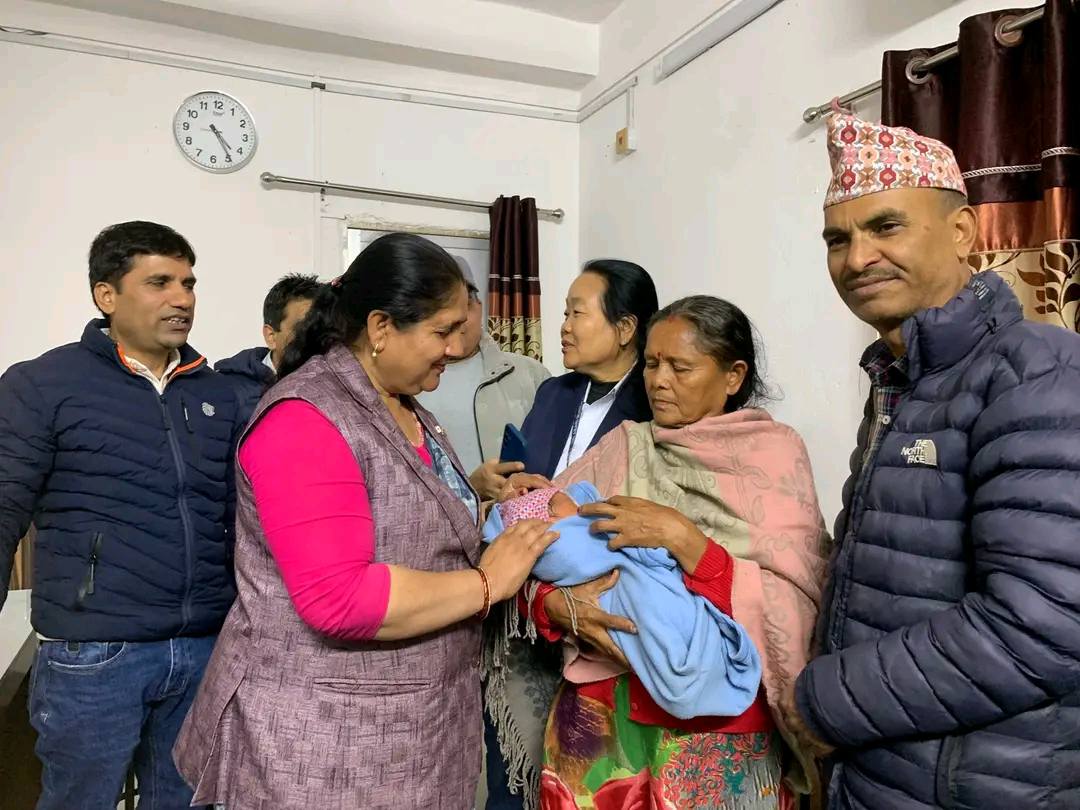 अस्पतालमै छोडिएको नवजात शिशुलाई नमुना बालआश्रममा अस्थायी संरक्षण