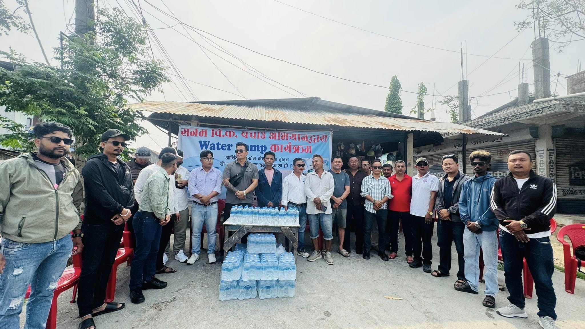 पानी बेचेर जीवन बचाउने अभियान:सनम विकको उपचारका लागि जनस्तरबाट उठ्दै मानवताको हात